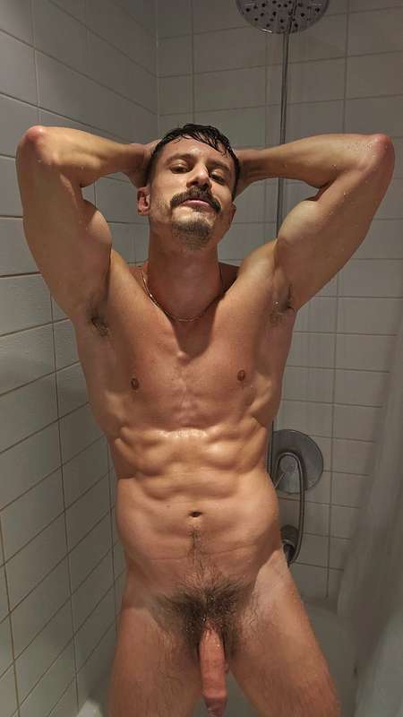 Get in, it's steamy 🚿