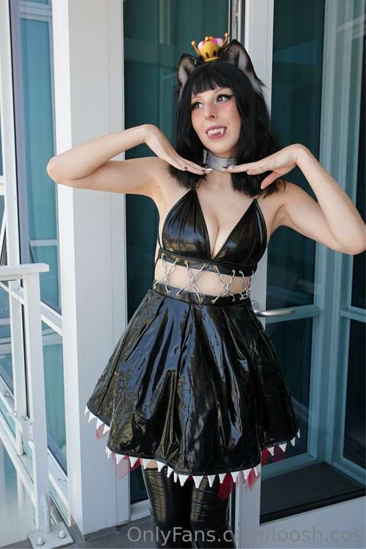 Who should I chomp next? 🥵🖤

Did you see my chain chompette ..