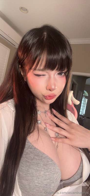 are you in a playful mood too?? 🥰