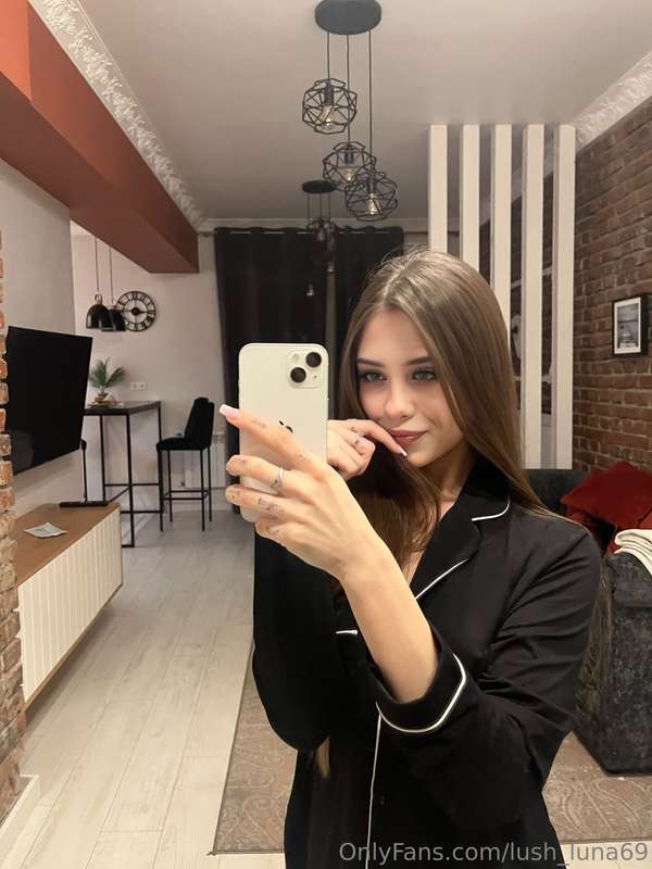 Hey hey 😊 So happy to see new faces here!I’m the kind of gir..