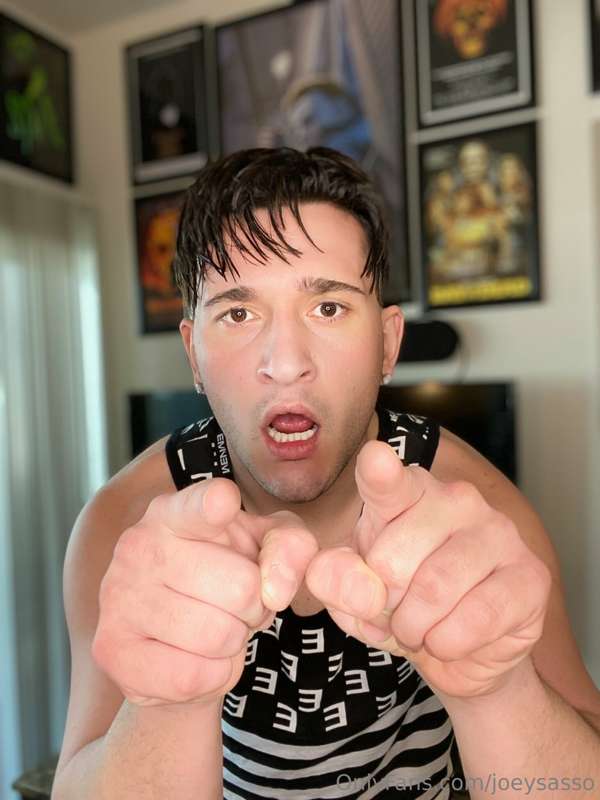I want YOU in my DMS 😈