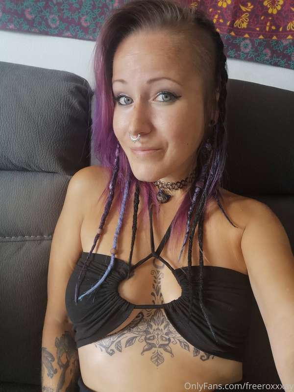 Full access to all my uncensored content for a monthly low p..