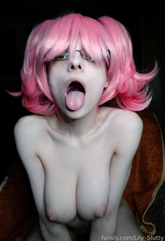 Lily_Slutty - Fansly - 19 Apr, 2022 1
