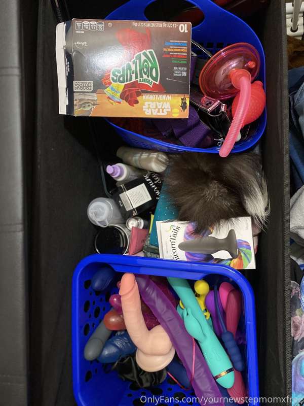 Which toy do you wanna see 😈💋
