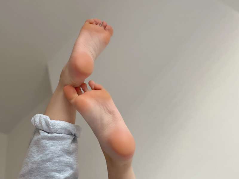 Fuck me then we can eat your cum off my toes 3