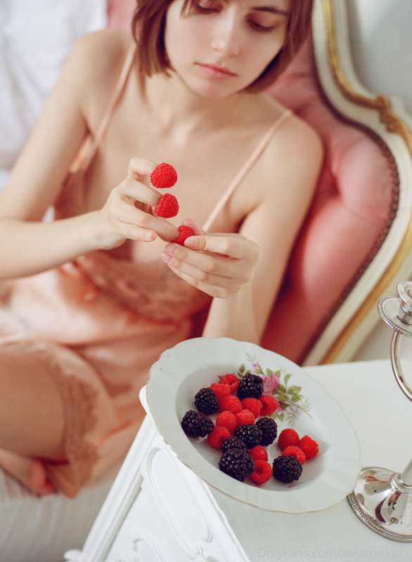 Good morning my lovers! <3 How is your day so far? 15