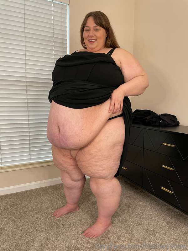 I had such a blast trying on all these dresses, it was fun r.. 10