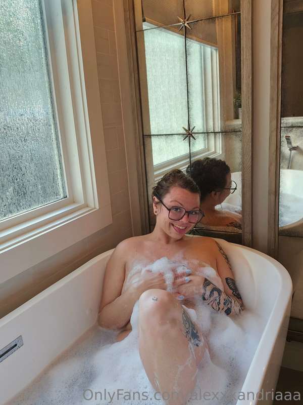 Alexxxandriaaa - Onlyfans - 31 Aug, 2023