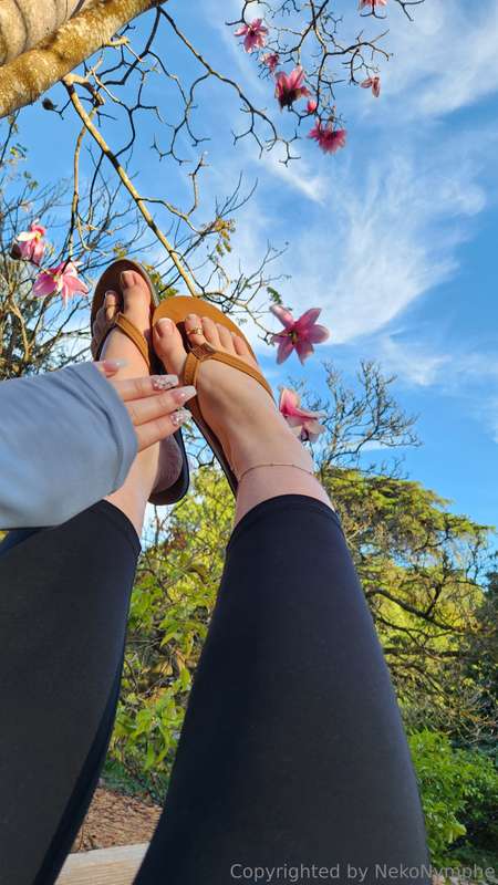 Anyone want to help me figure out my next mani pedi? I can’t.. 2