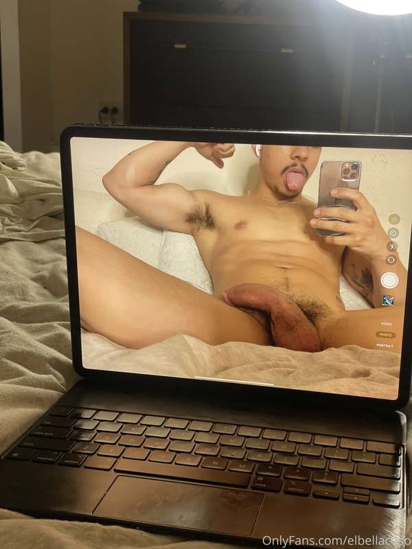 I’ll be doing FaceTime shows for anyone who may be intereste.. 1