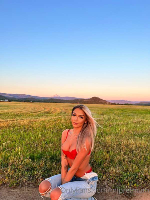 Sunset with a view ❤️