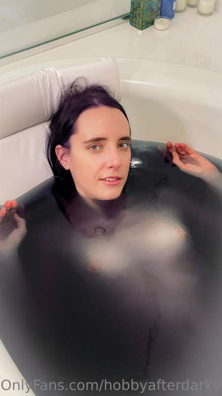 People often ask how I keep up my appearance!

Simple!  Soak..