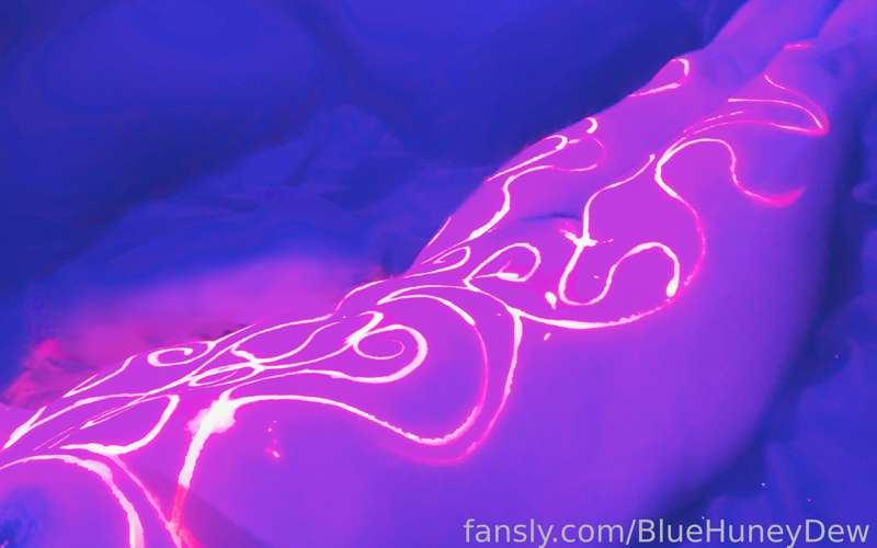 Bluehuneydew - Fansly - 13 Sep, 2022 1