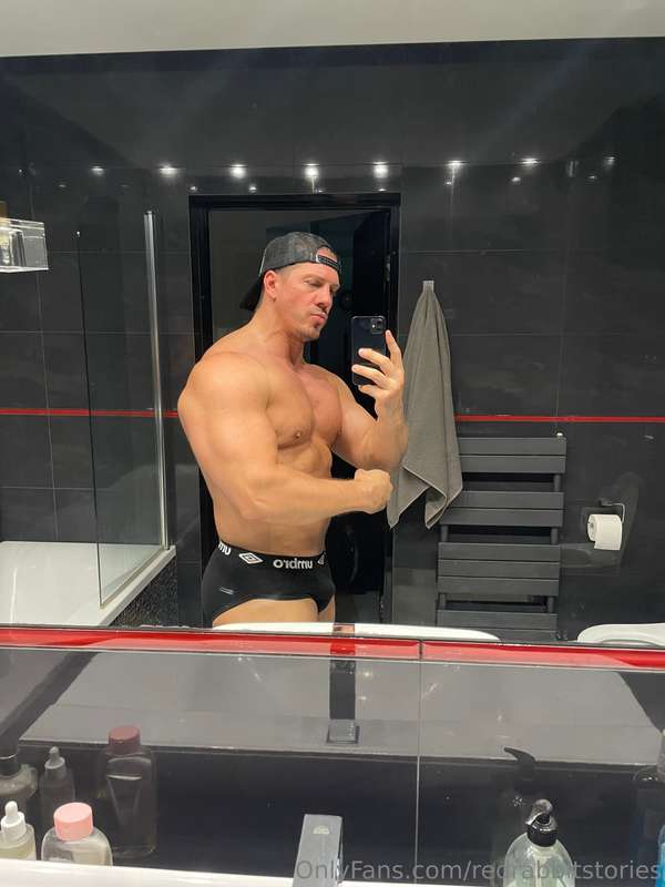 Morning shape checkup, summer is here and we’re late 😅. 1