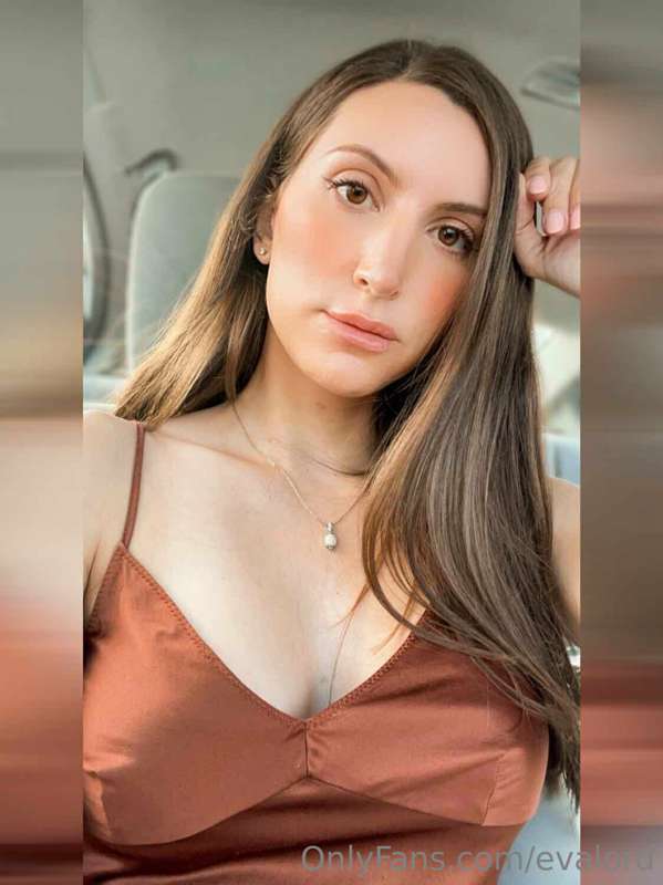 Who needs a trans girlfriend for cuffing season? 🥺🥰