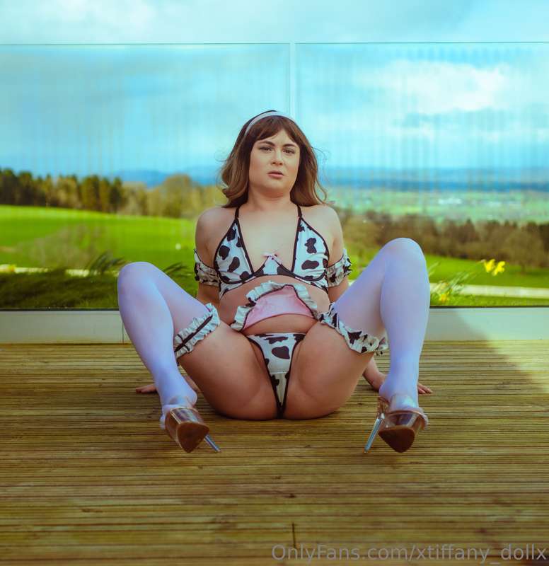 Here it is! My new Spring themed Moo Cow photo set! Enjoy ne.. 20