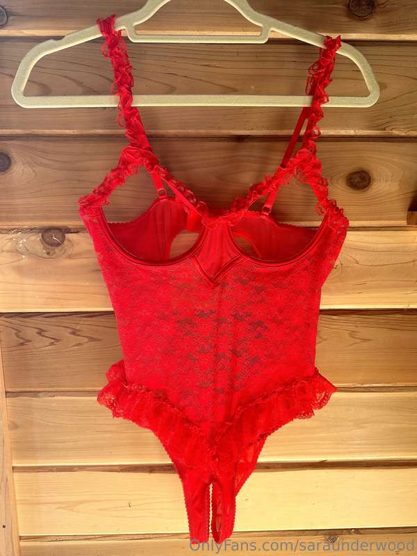 I kinda think red's my color. And I definitely think **crotc.. 2
