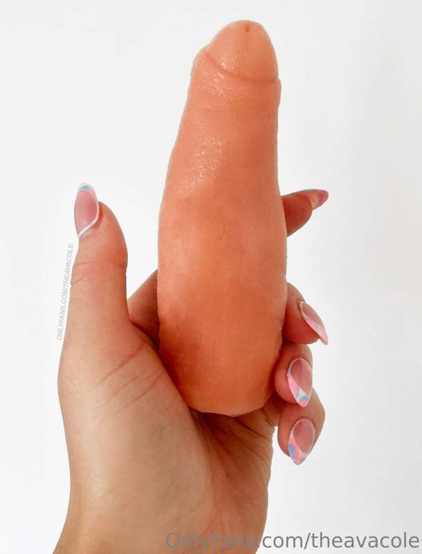 **Think you could take every inch baby?** 😈👅 ***I made a dil..