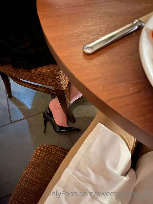 Let’s go out together so I can tease you under the table 😏🔥 3