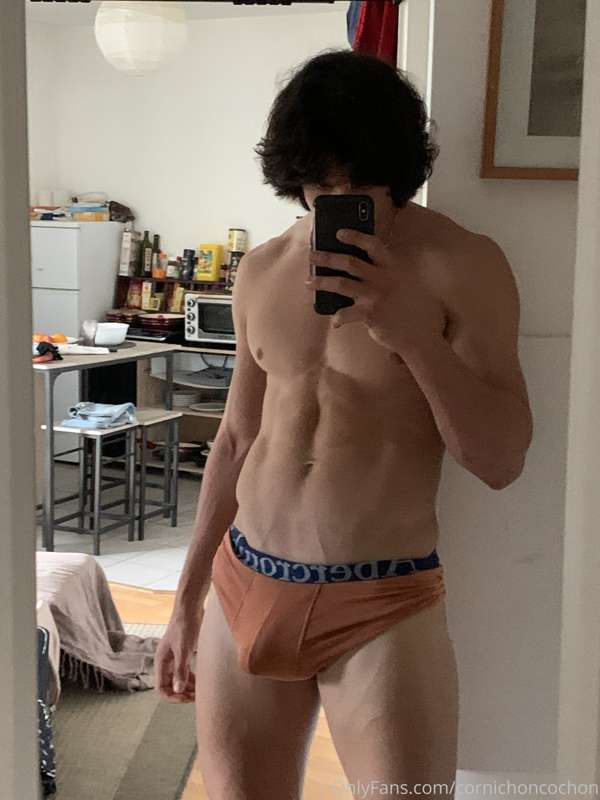 Im soo hornyy 👀