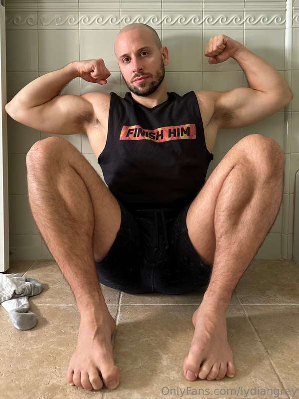 🧦 ✌🏼 4