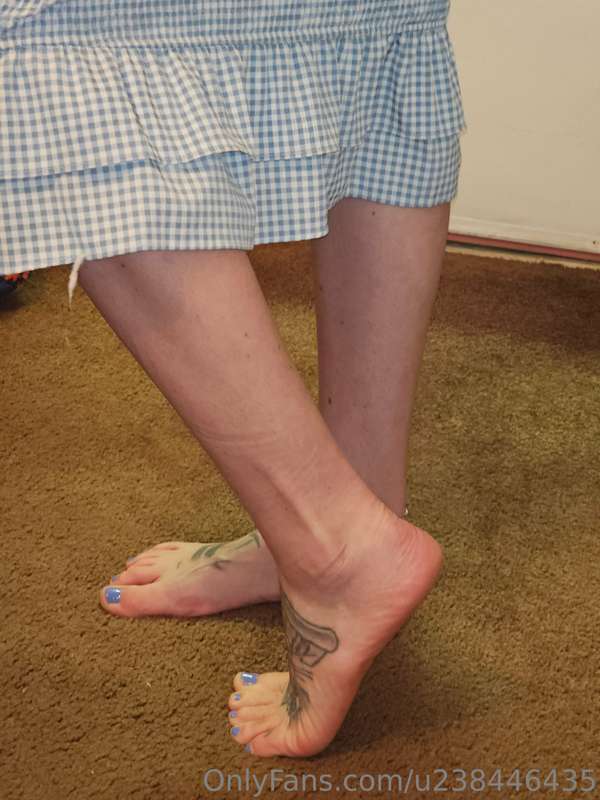 Check out my amazon wishlist for free pictures!