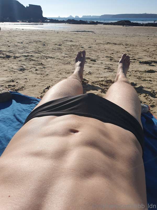 Hike, beach, and bed - where would you wanna be with me? Par.. 10