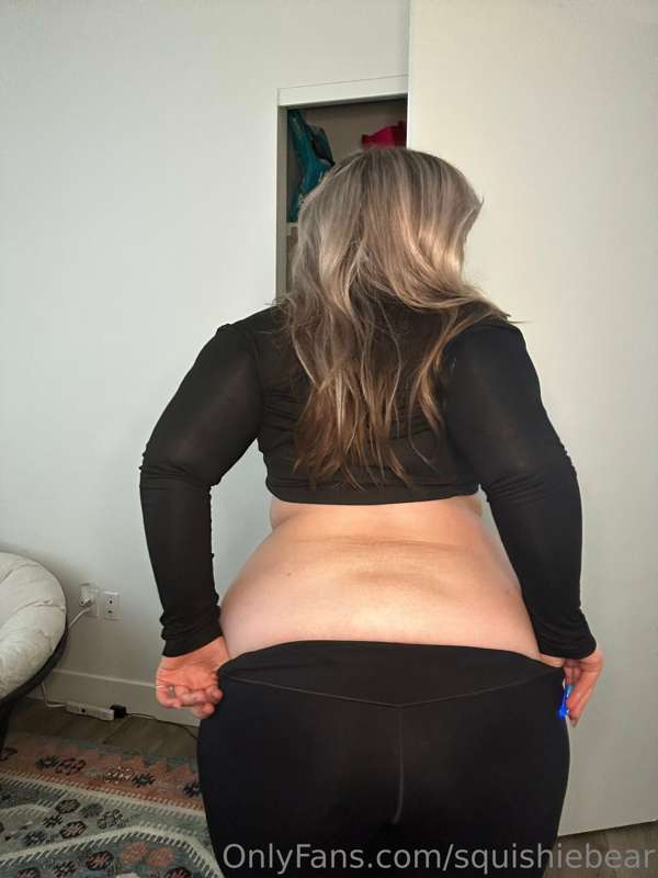 Look how big my belly is :) 20