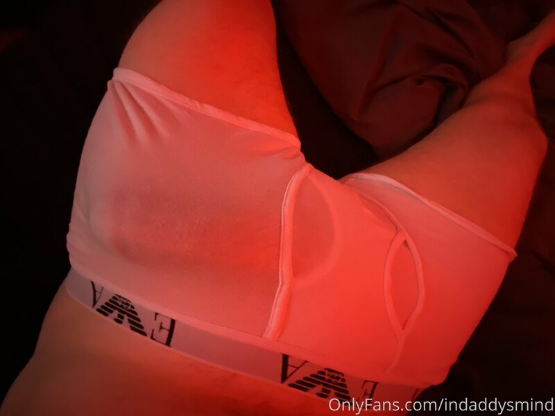 Dru-nk and horny last night? tip to see the cumshot video wi.. 5