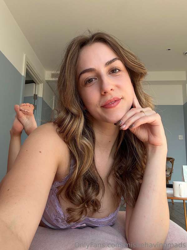 Would you chill with me? 💜