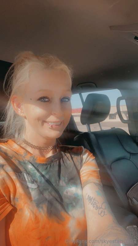 I’m ME laid back fun sexy and chill. Everyone who’s met me k.. 30