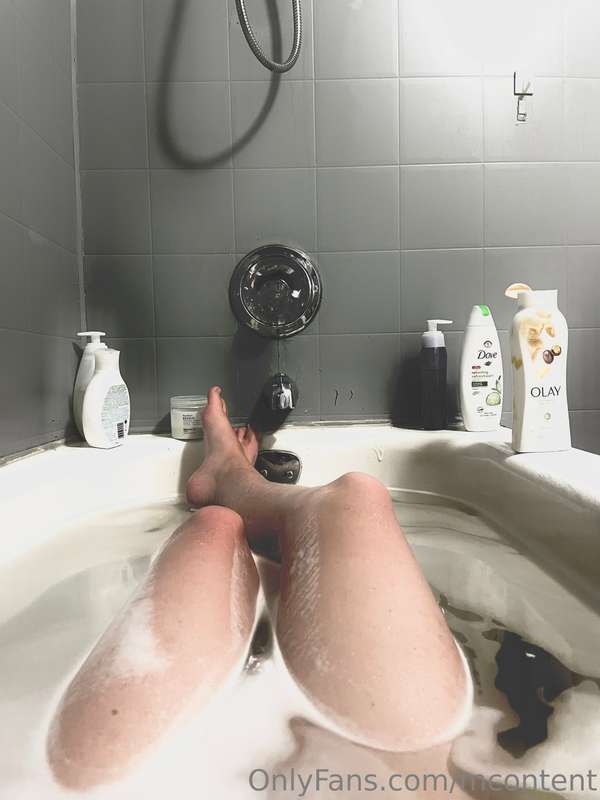 splish splash 💦  bath pics on the way;)