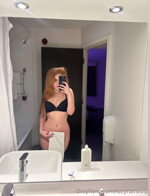 Lucyrainevip - Onlyfans - 15 Jan, 2025