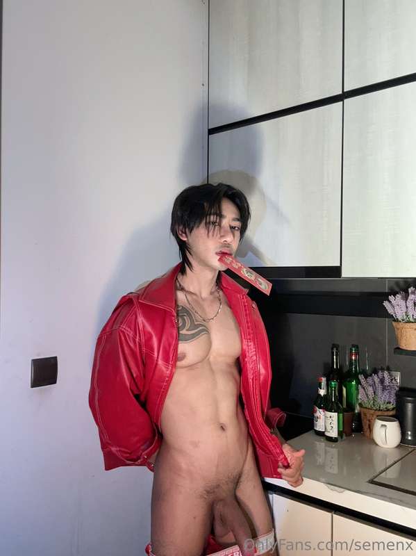This is a Chinese New Year gift. May you be horny every day🧨.. 2