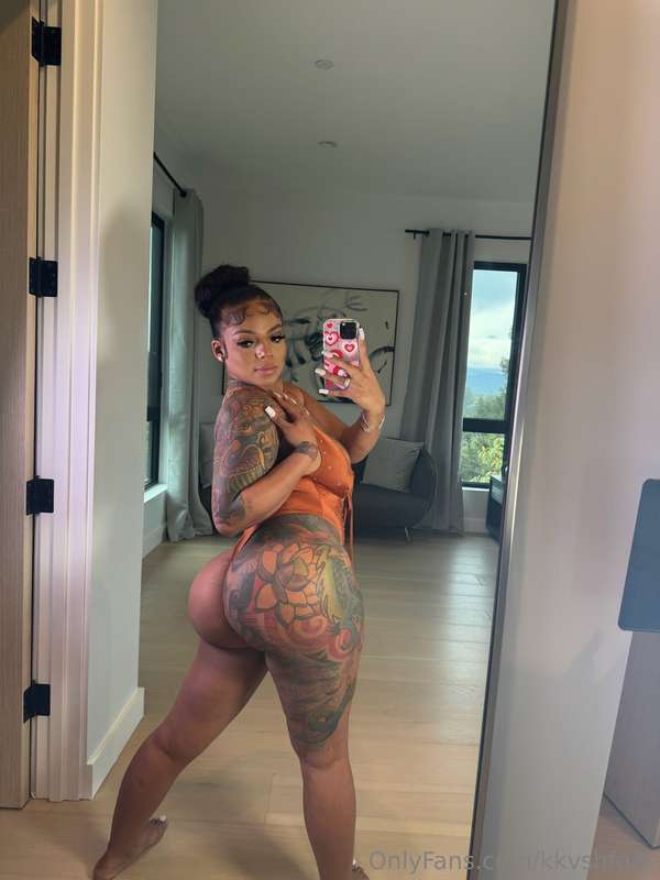 ass and titties you wont forget  10