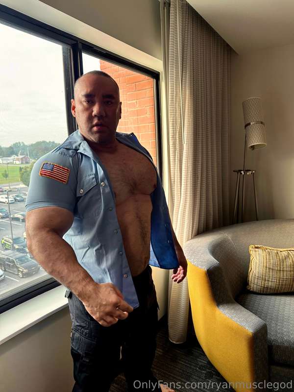 Ryanmusclegod - Onlyfans - 21 Oct, 2024