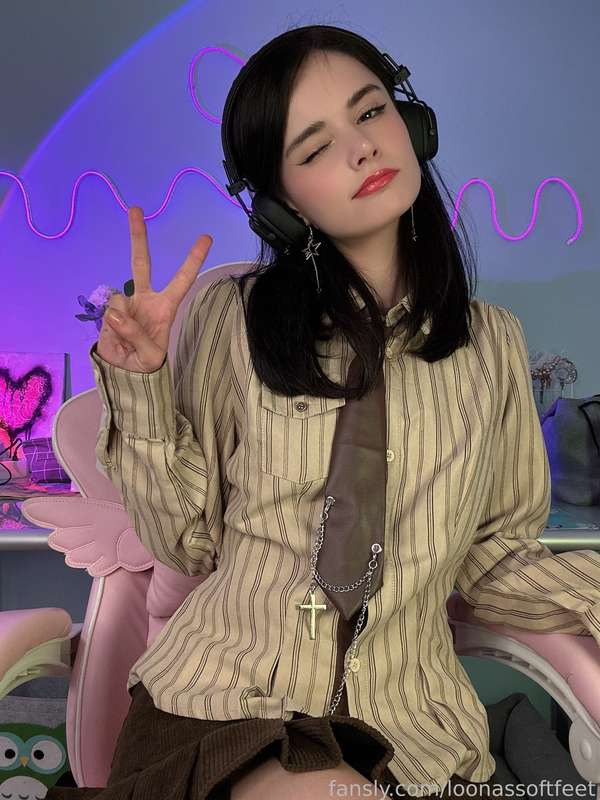 Loonassoftfeet - Fansly - 08 Jun, 2025 7