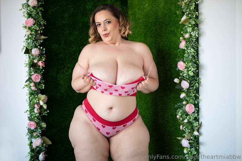 More of V-Day pictures , @theroxannemiller did amazing job ! 13