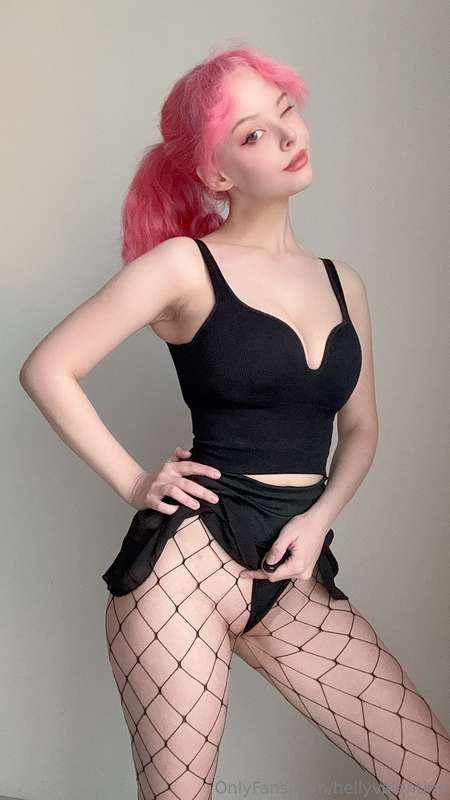 You’re about to get caught in my fishnets in 3...2...1. Oops.. 25