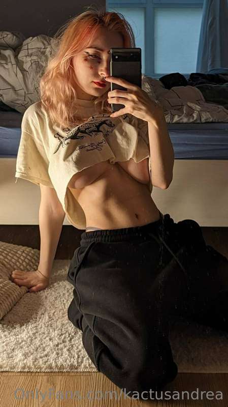 Fairytale tender 19 girl @alicemoonprism with bulky titties,..