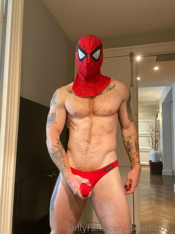 Happy Halloween cum suckers 🎃 from your favourite friendly n.. 8