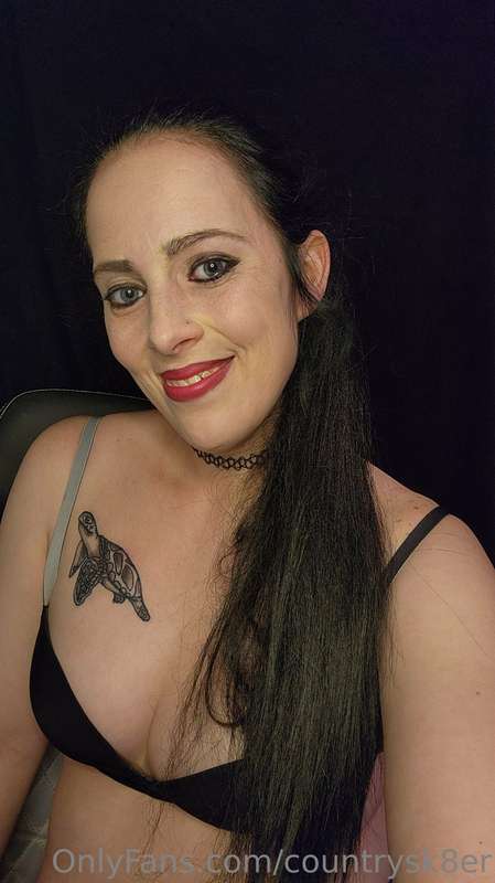 Few selfies and u can see the color undies I'm wearing right.. 8