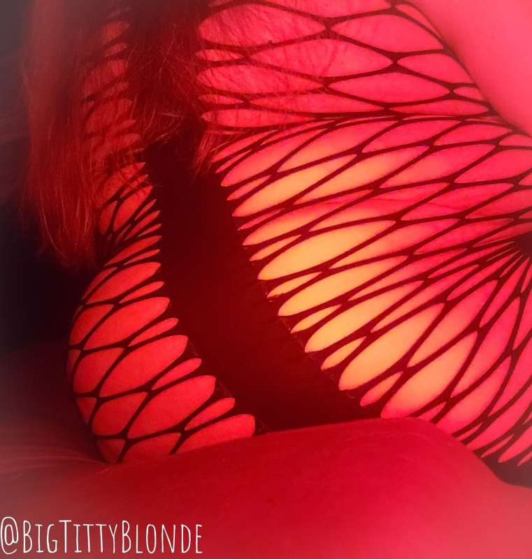 Bigtittyblonde - Fansly - 29 Dec, 2022 2