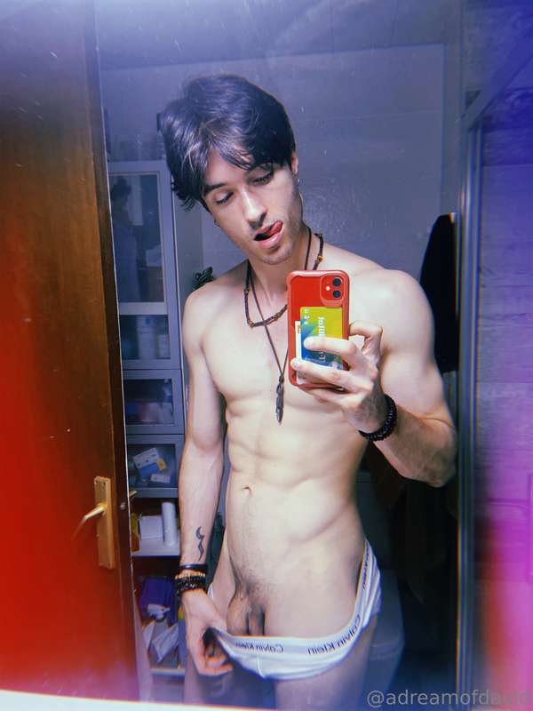 How low do you like it? 😏 (Swipe to reveal...) 3