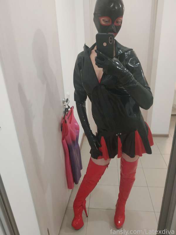 Latexdiva - Fansly - 07 Oct, 2022 3