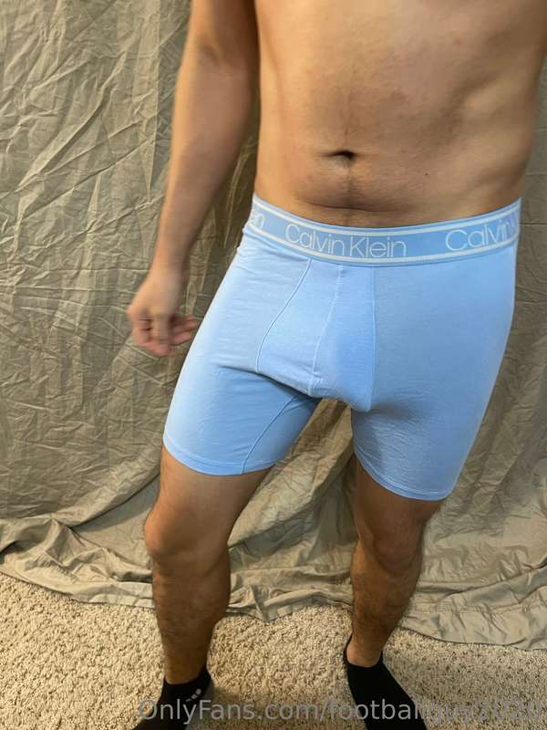The Calvin Klein set of PVT Martinez - you'll want to see th.. 22