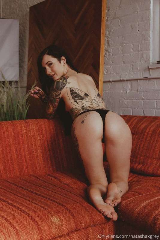 𝕋𝕦𝕖𝕤𝕕𝕒𝕪 𝔸𝕗𝕥𝕖𝕣𝕟𝕠𝕠𝕟 <3 swipe for the full set! 7