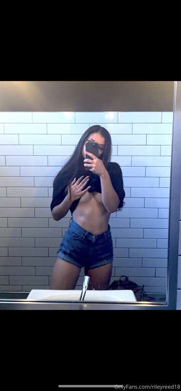BRAND NEW CONTENT sent to all my new rebillers! Dont miss ou..