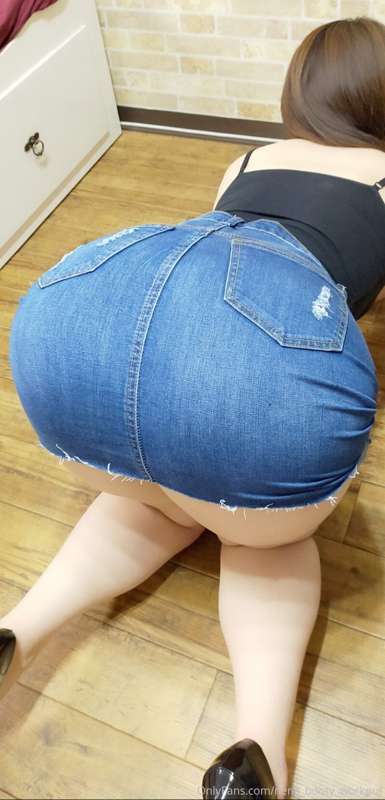 💗むちむちデカ尻な彼女のお姉さんがデニムミニスカで誘惑しまくり💗「〇〇クンって...大きなお尻のお姉さんってどう思う⤴♪.. 9