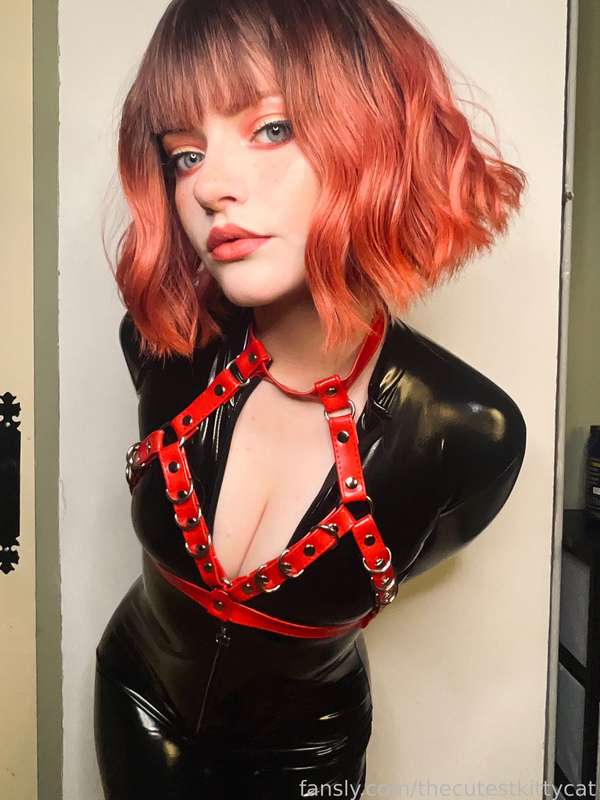 Thecutestkittycat - Fansly - 07 Jun, 2025 22